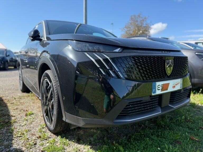 Peugeot 3008 ALLURE HYBRIDE 145 AUTOMATIQUE