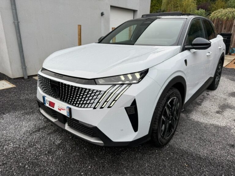 Peugeot 3008 GT HYBRIDE 145 AUTOMATIQUE