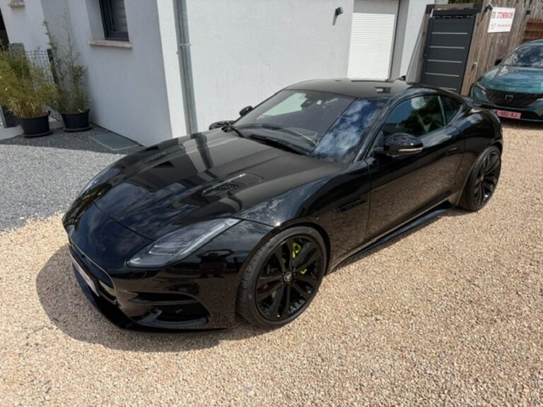 Jaguar F-TYPE R 550CV V8 AWD